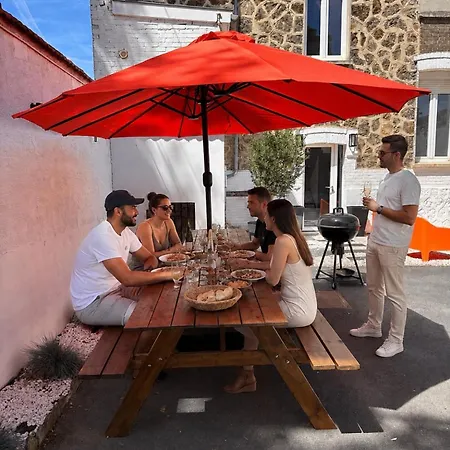 Apartman Panthere Rose, Parking -terrasse -5 Min Gare - Centre -rdc Épernay