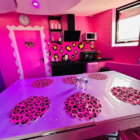 Panthere Rose, Parking -terrasse -5 Min Gare - Centre -rdc *